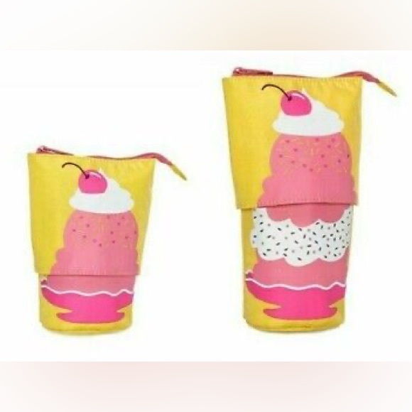 Hide & Peek Pouch Sundae Surprise - Picture 7 of 7